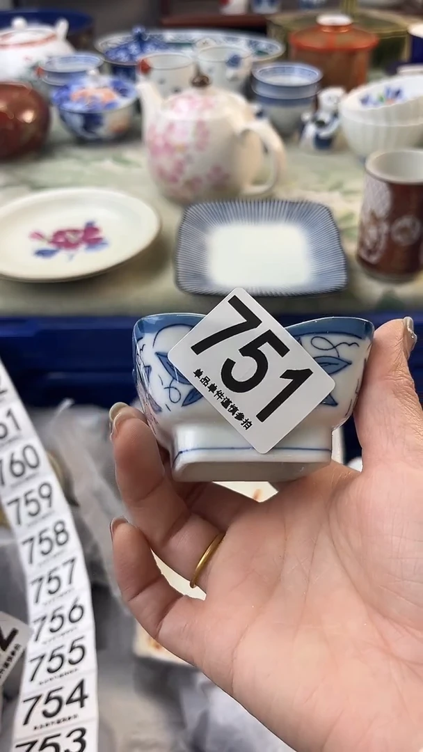 瓷片浅****⁰751.........