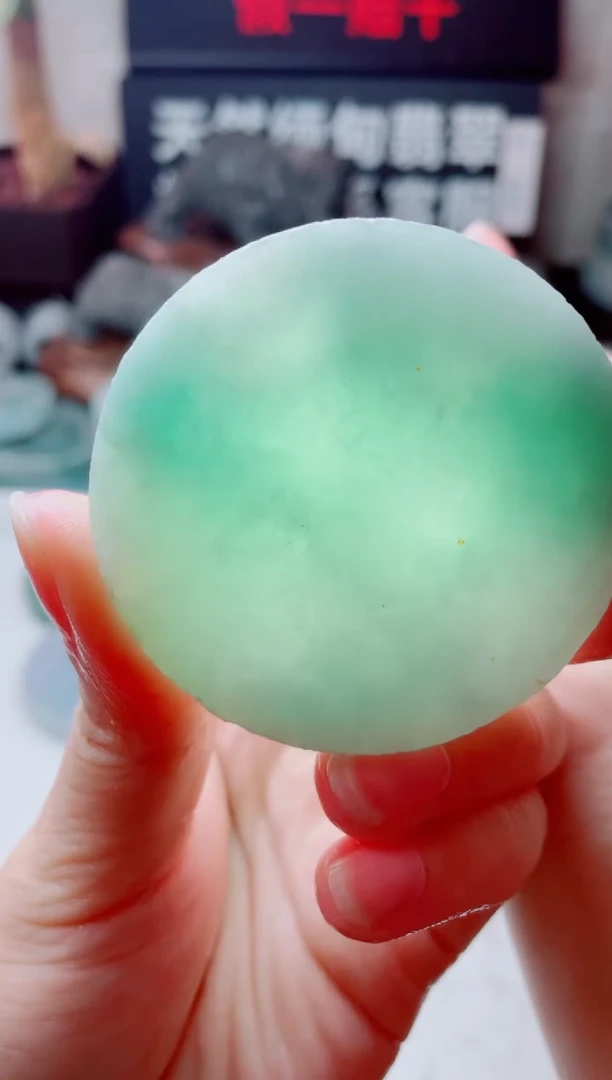 翡翠未镶嵌颈饰1527......