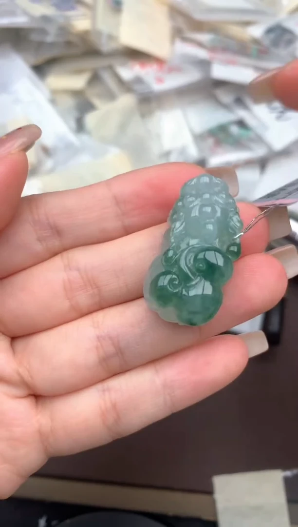 未镶嵌挂件翡翠一