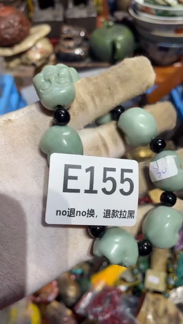 瓷片灵**飞表姐直播所见所得
