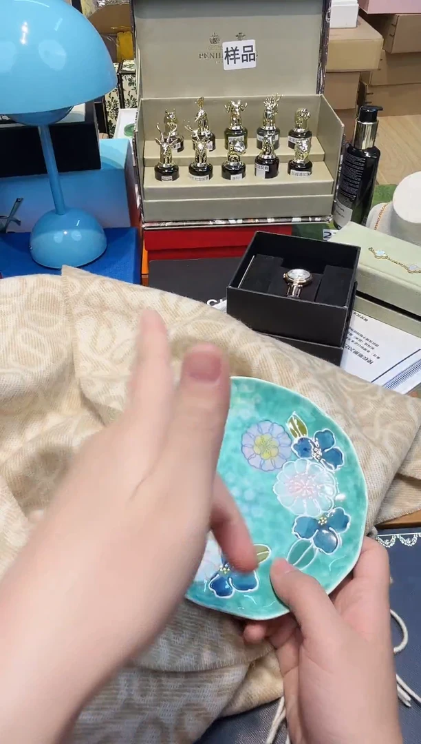 瓷片-------------