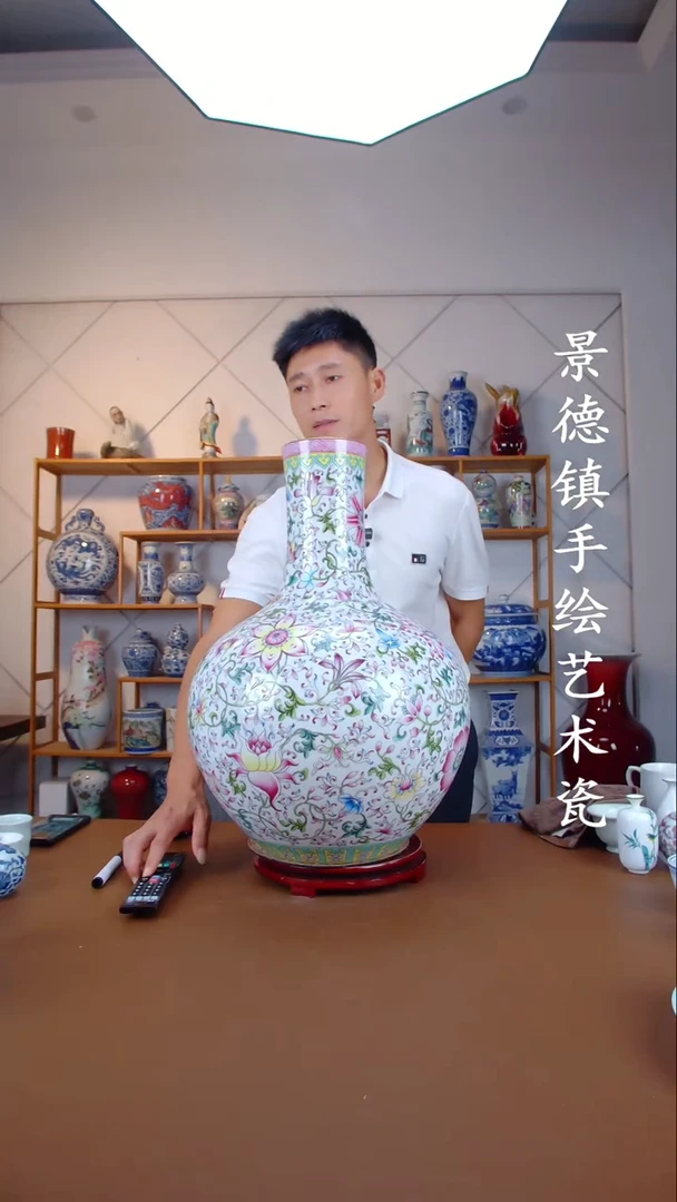 现代景德镇手工手绘陶瓷摆件76