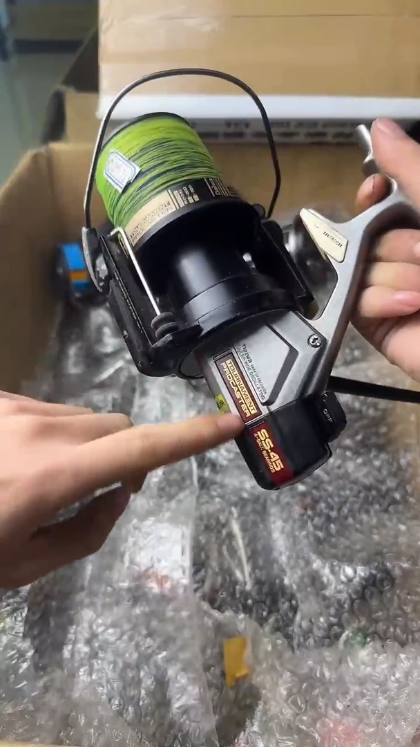 鹰*峰微瑕钓鱼轮，直播间讲解为准，看清楚再拍，如有拆卸不退换