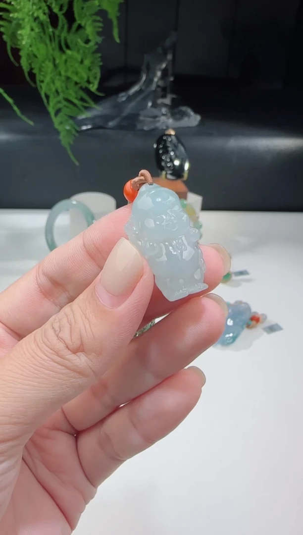 未镶嵌挂件翡翠洋