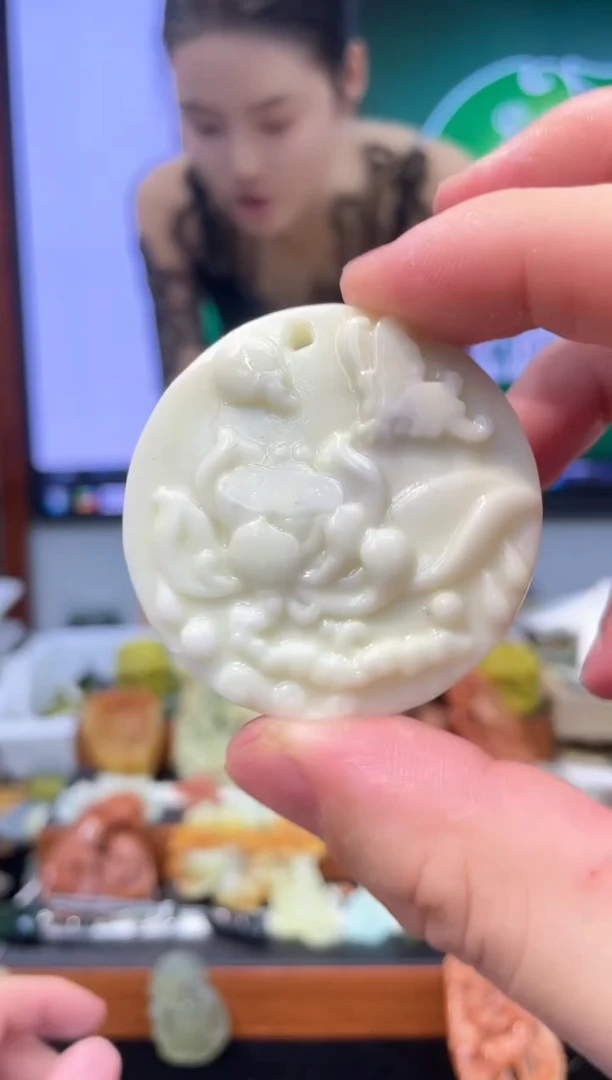 【闪购商品】岫玉吊坠未镶嵌·多样性发货*拍一发一
