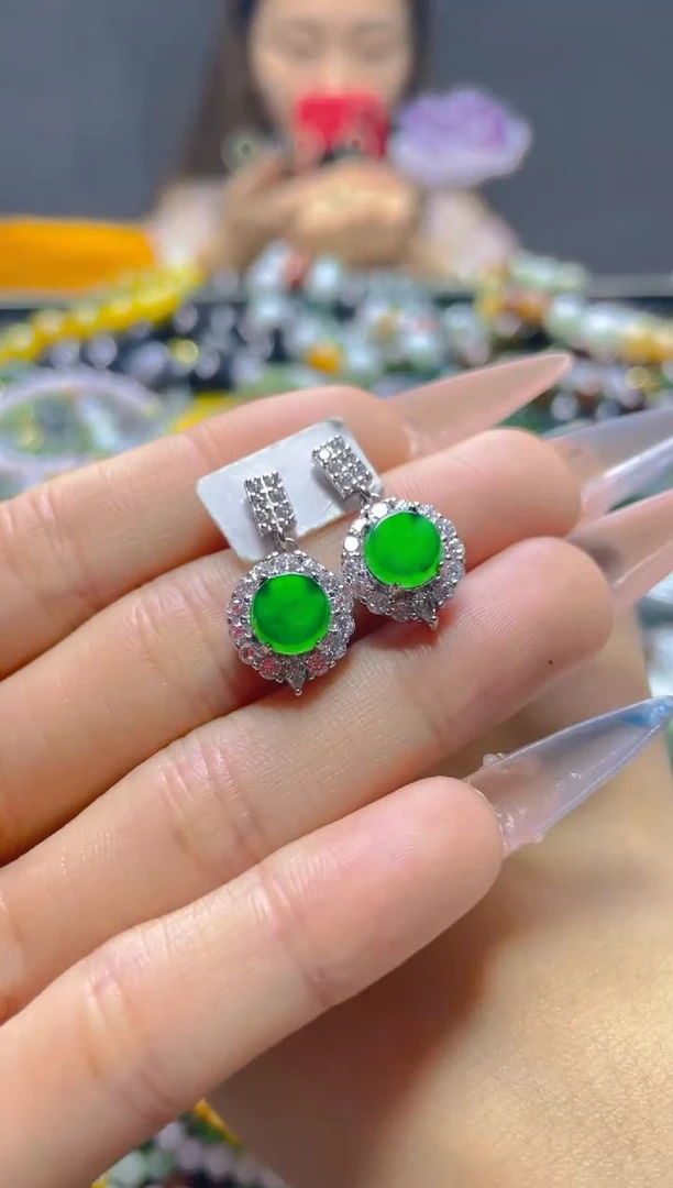 颈饰未镶嵌翡翠/C/翡翠A货，一件也是批发价