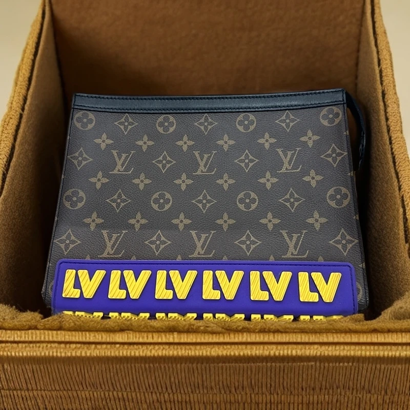 99新 LouisVuitton/路易威登 安洁利严选盥洗包 手拿包 494