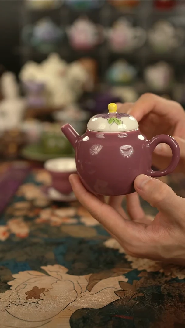 摩吉陶陶闪拍链接 紫色手绘茶壶