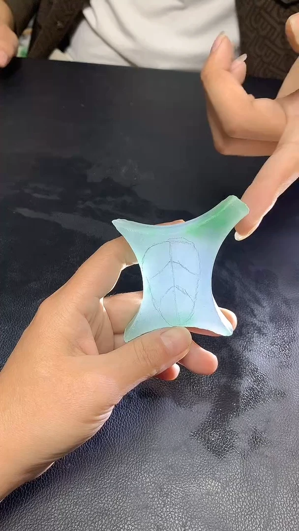 玉冰飘花边角毛坯