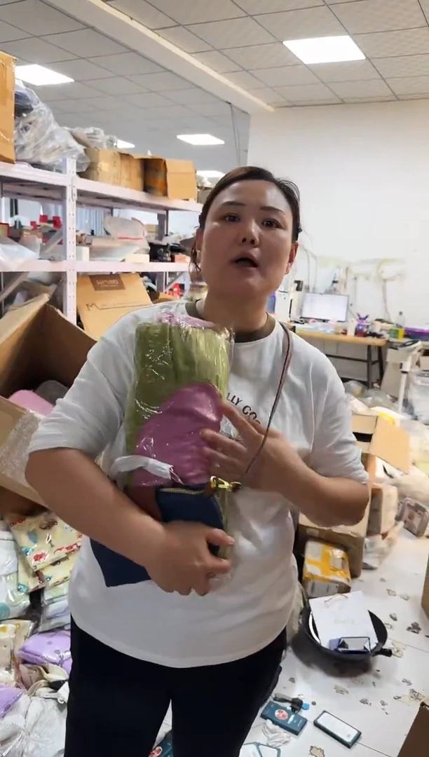 牦牛剖层皮革琪老板女包6号店超好看发图片款