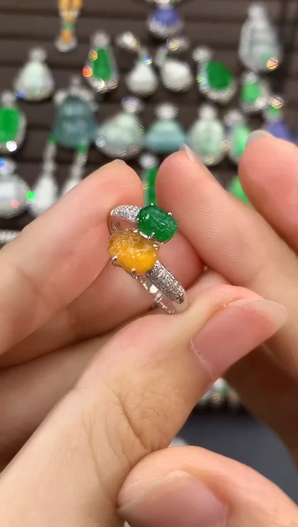 翡翠戒指18K金镶嵌B82