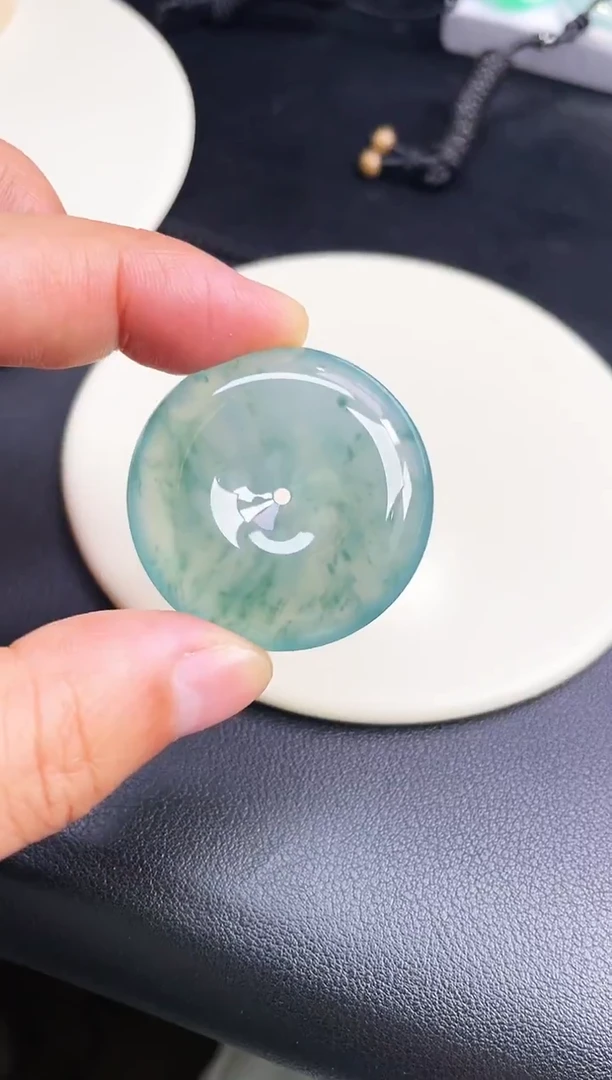 颈饰未镶嵌翡翠【56】37.2   9.7mm