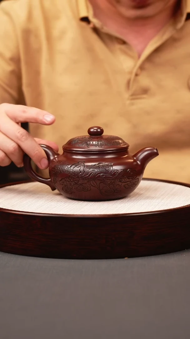 茶壶紫砂石红 仿古 刻龙