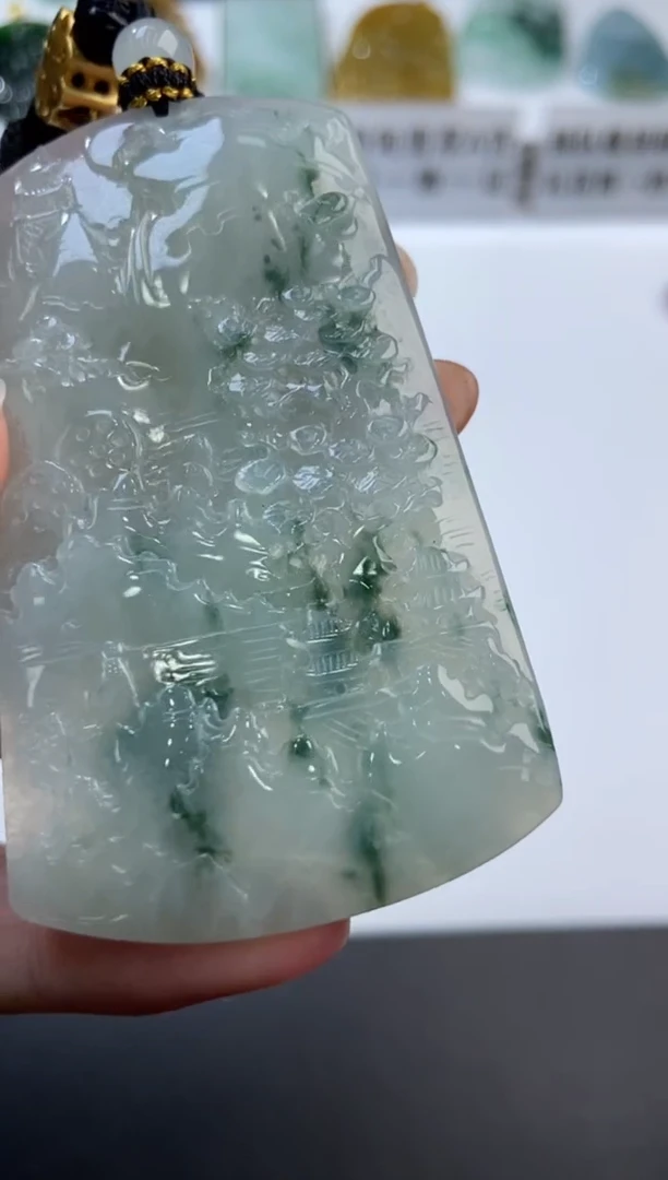 未镶嵌挂件翡翠375237     多人