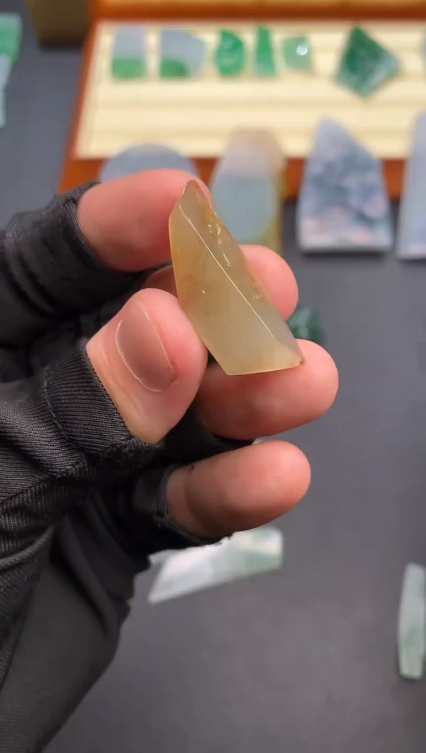 定制翡翠未镶嵌天然翡翠裸石