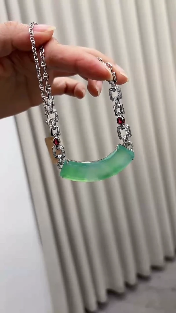 【闪购商品】翡翠项链18K金镶嵌翡翠项链多人不退不换