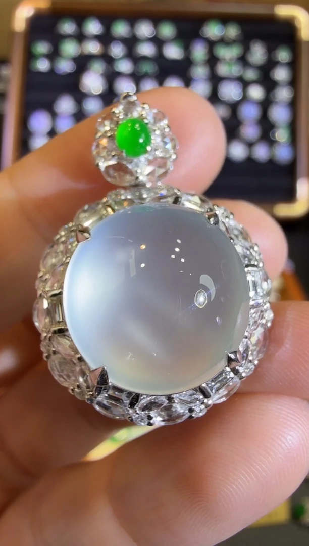 【闪购商品】翡翠戒指18K金镶嵌玻璃种大蛋面两用（15+大尺寸）