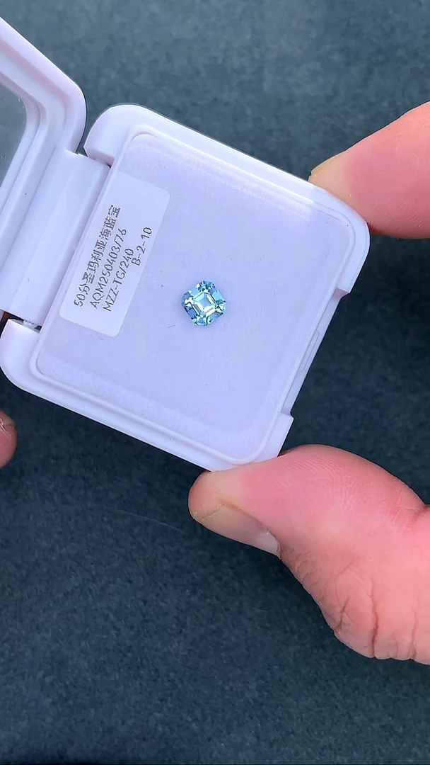 绿柱石裸石0.5克拉