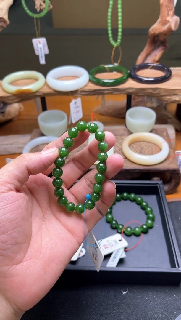 未镶嵌手串和田玉卡10俄料碧玉圆珠