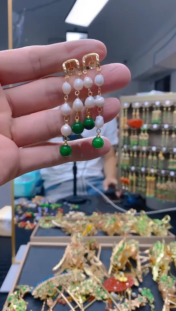 【闪购商品】翡翠耳饰合金093翡翠耳钉