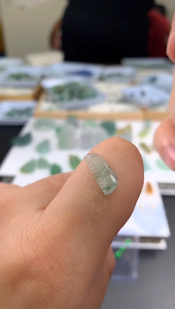 【闪购商品】定制翡翠未镶嵌翡翠