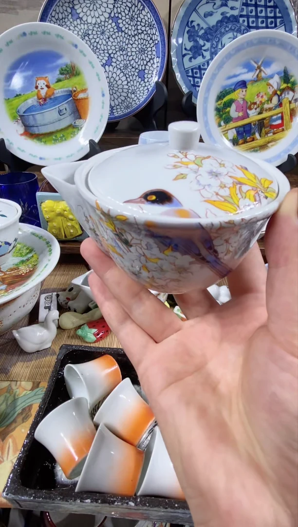 瓷片森的瓷器开播大吉