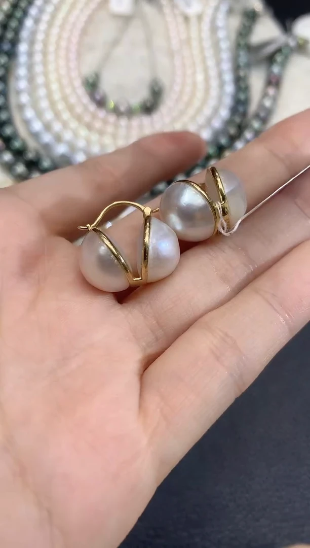 耳饰拼合珍珠（马贝珠）18K金镶嵌A33