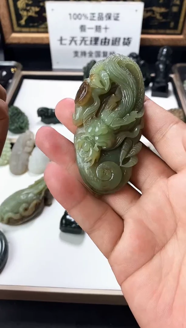 颈饰未镶嵌和田玉1