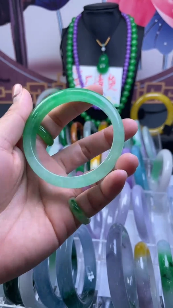 非金属仿水晶白*手镯