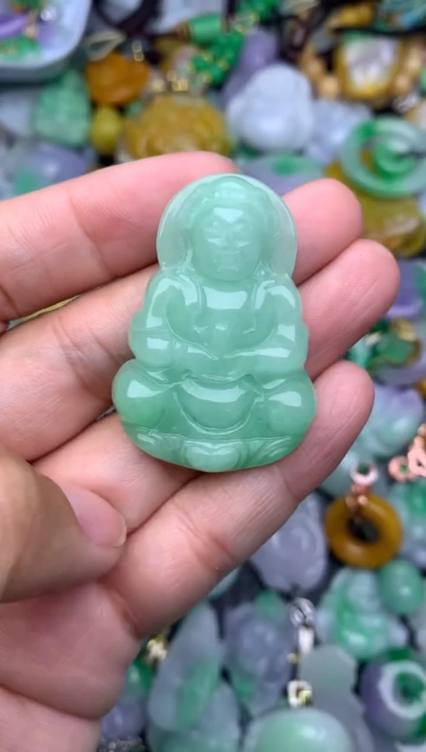 颈饰未镶嵌翡翠缅甸翡翠吊坠