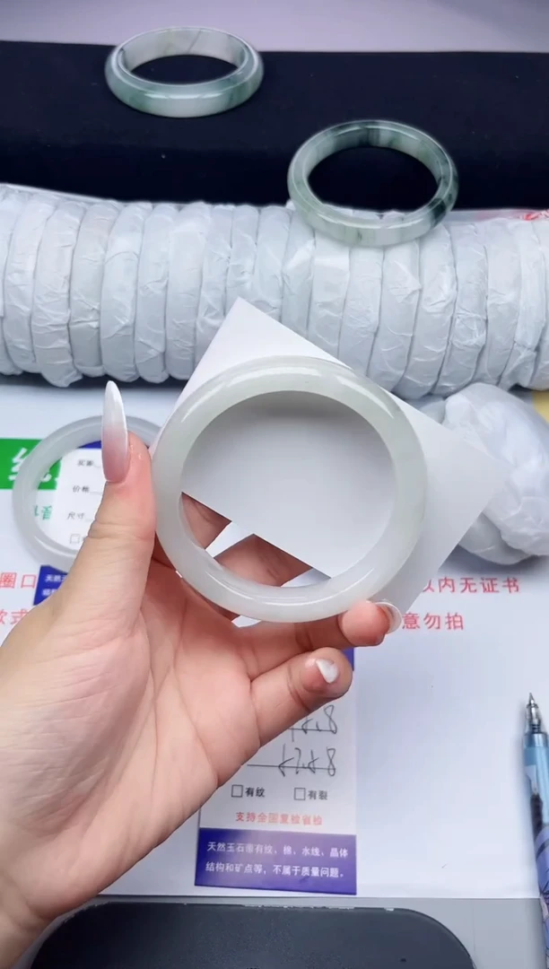 石英质玉手镯未镶嵌163-57/58