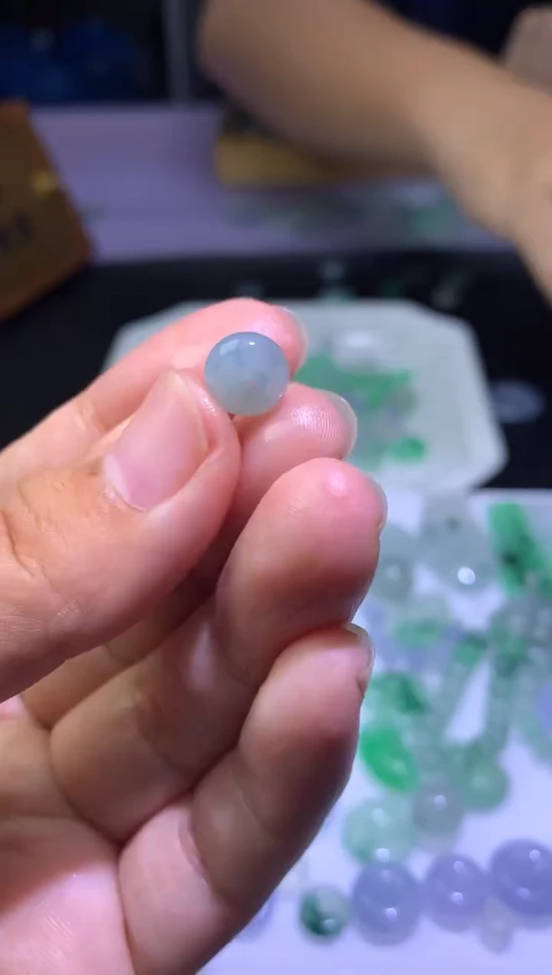 未镶嵌定制翡翠毛货