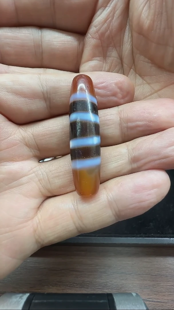 玛瑙/玉髓颈饰未镶嵌汉****条线珠
