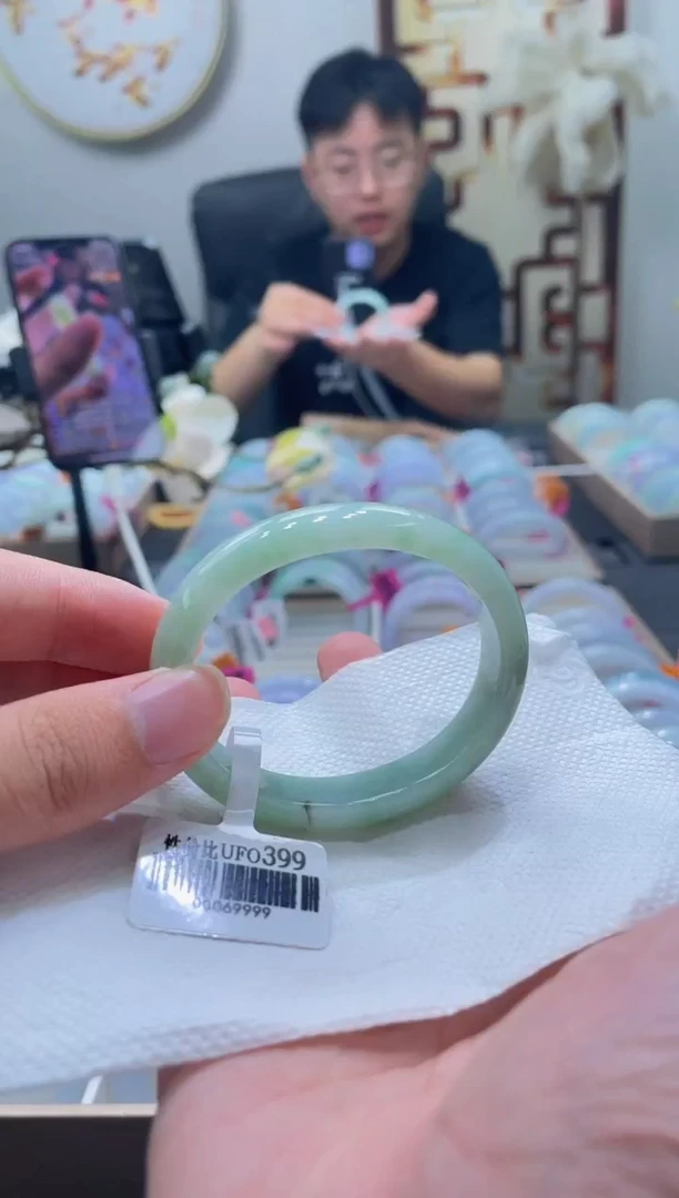 未镶嵌手镯翡翠04-54