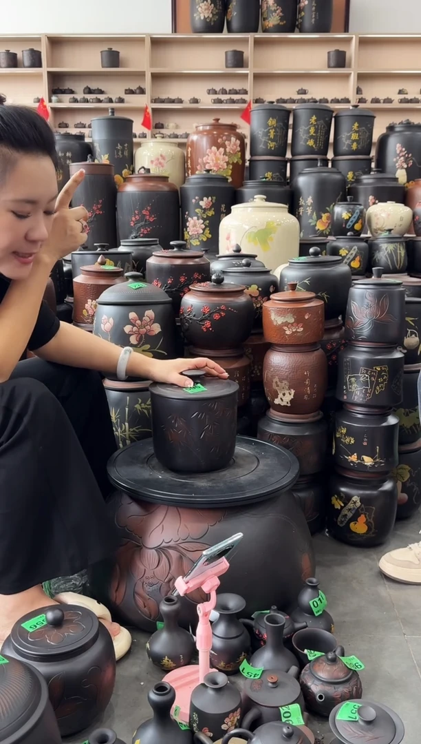 罐瑕疵茶叶罐  竹子小五饼  595