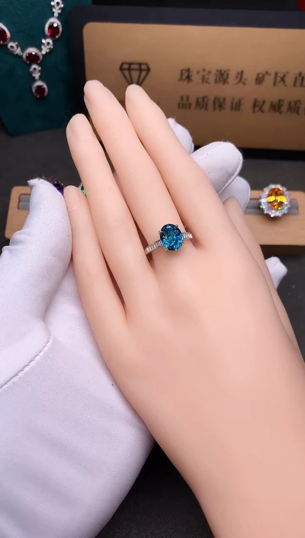 银S925镶嵌戒指蓝色碧玺.....