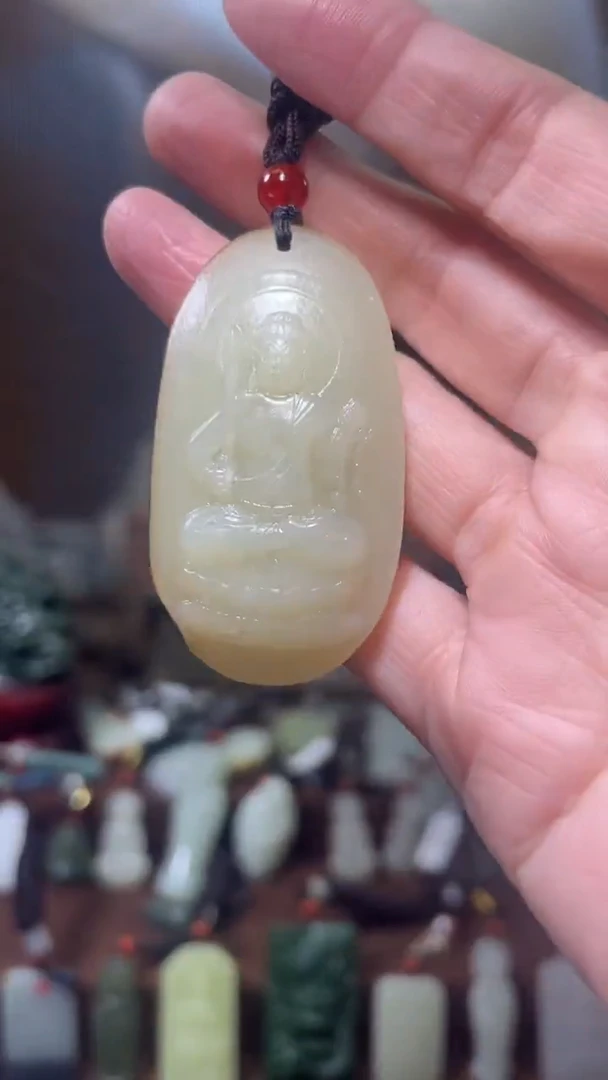 颈饰未镶嵌和田玉·
