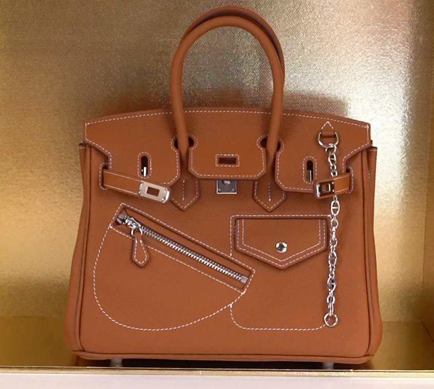 (全新未拆封）轻奢时尚高级经典潮流百搭手提单肩斜跨女士包包