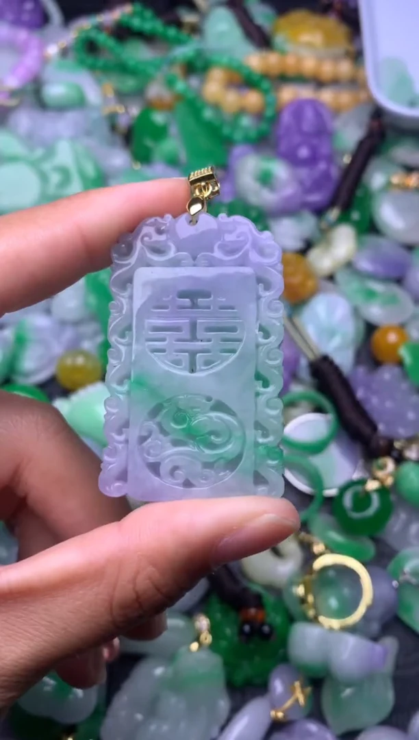 颈饰未镶嵌翡翠缅甸翡翠吊坠