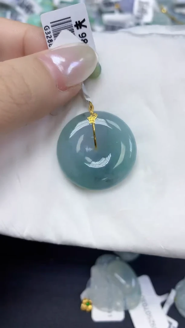 翡翠18K金镶嵌颈饰天然缅甸翡翠A货