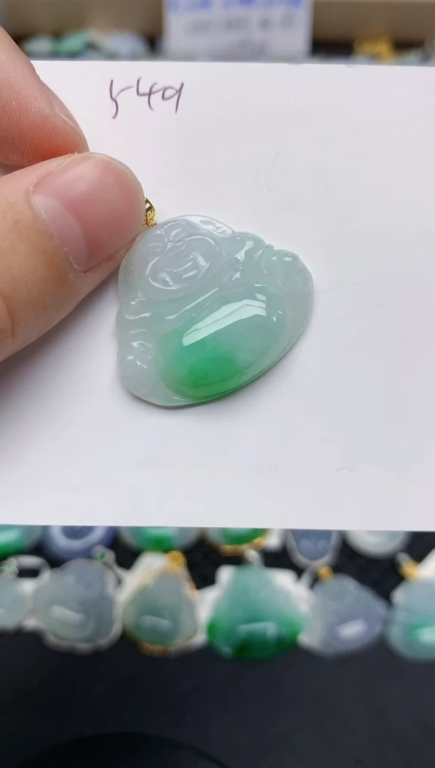 翡翠18K金镶嵌颈饰天然缅甸A货翡翠