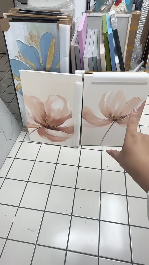 竖款168美术馆 装饰画50*70二张