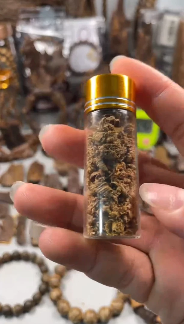 沉香碎屑沉香 越南芽庄 越南芽庄