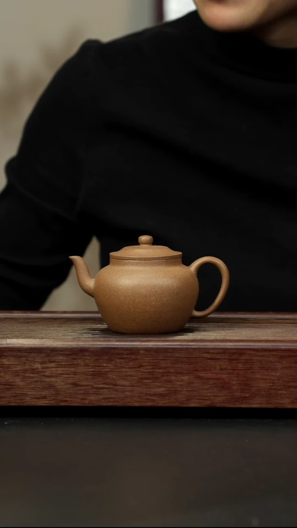 紫砂茶壶芝麻绿 宫灯