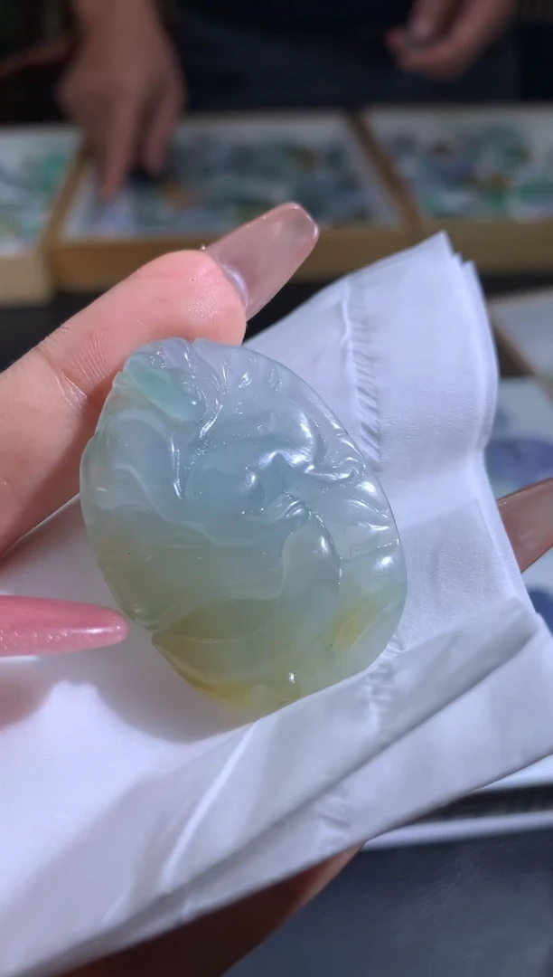 未镶嵌定制翡翠爱****子翡翠