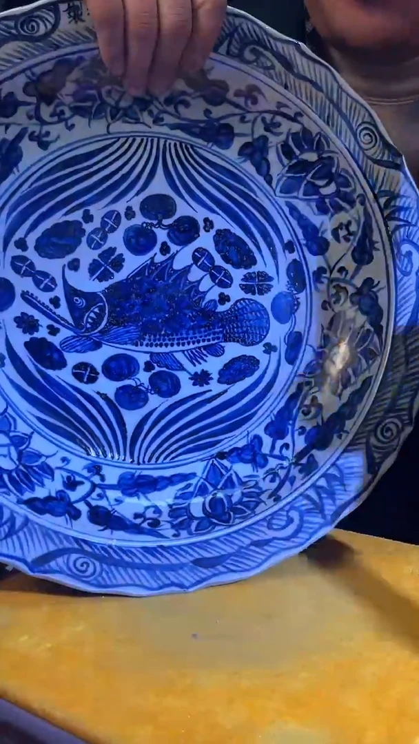 【闪购商品】瓷片228F现代工艺品一个