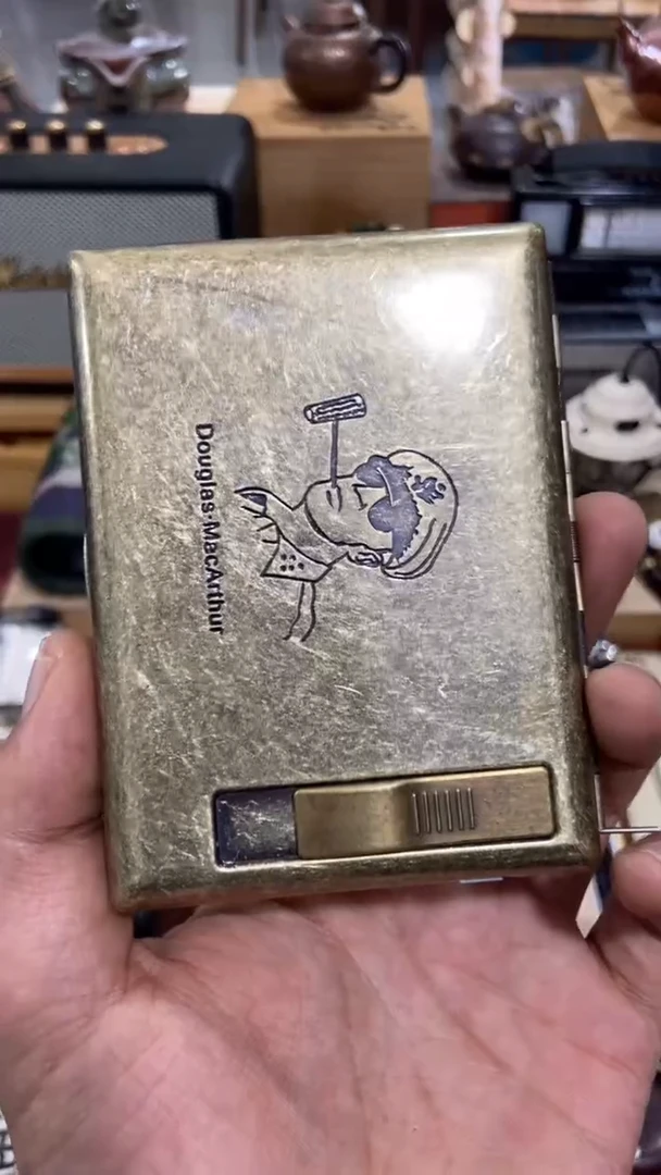 瓷片闪购商品  如图所示