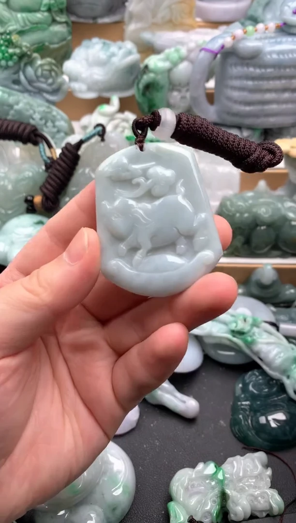 吊坠(不含链)未镶嵌翡翠1