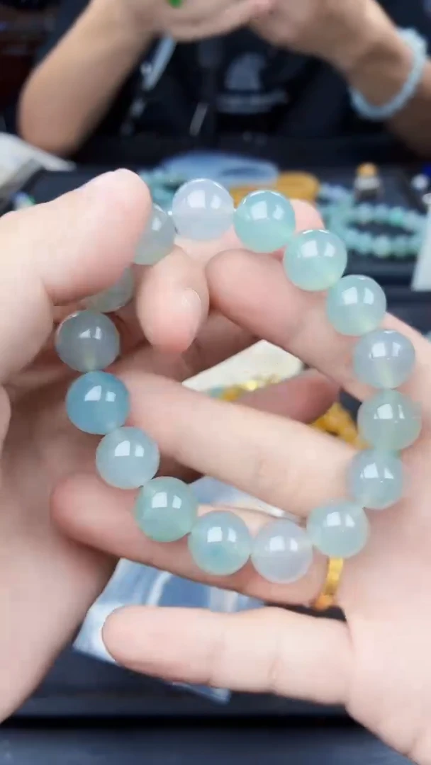 未镶嵌定制翡翠叫****?毛货需精细抛光拍一发一（多样性发货）