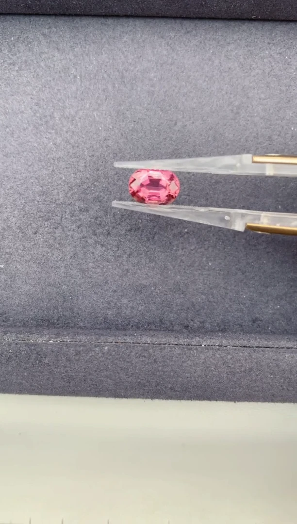 未镶嵌珠宝半成品碧玺1.8ct粉碧玺  GH  定制